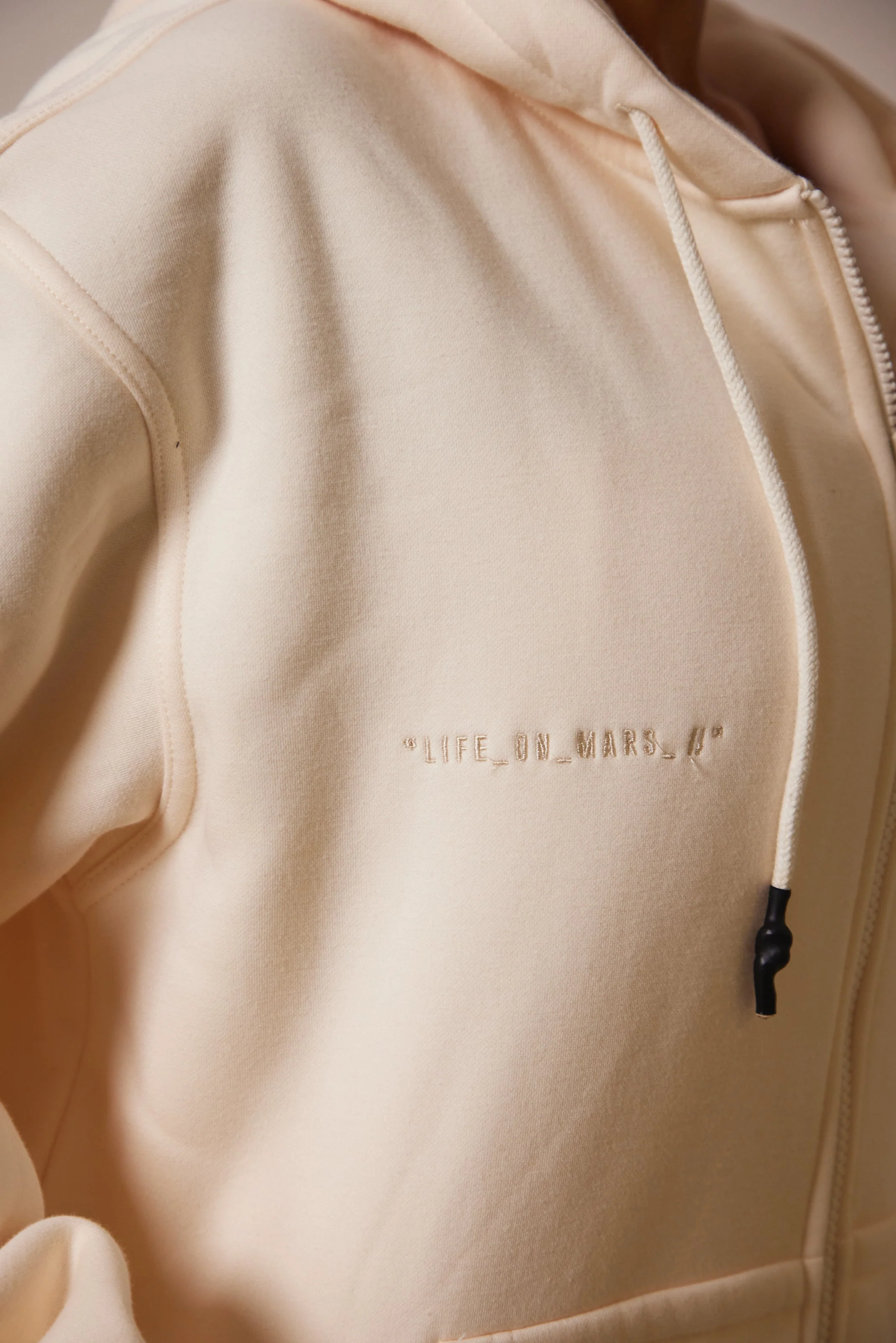 Life On Mars Zip Jacket in Cream - Image 2