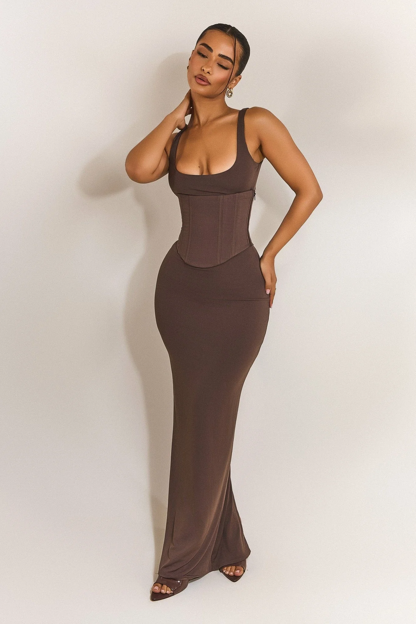 The Sandra Scoop Maxi in Brown - Image 3
