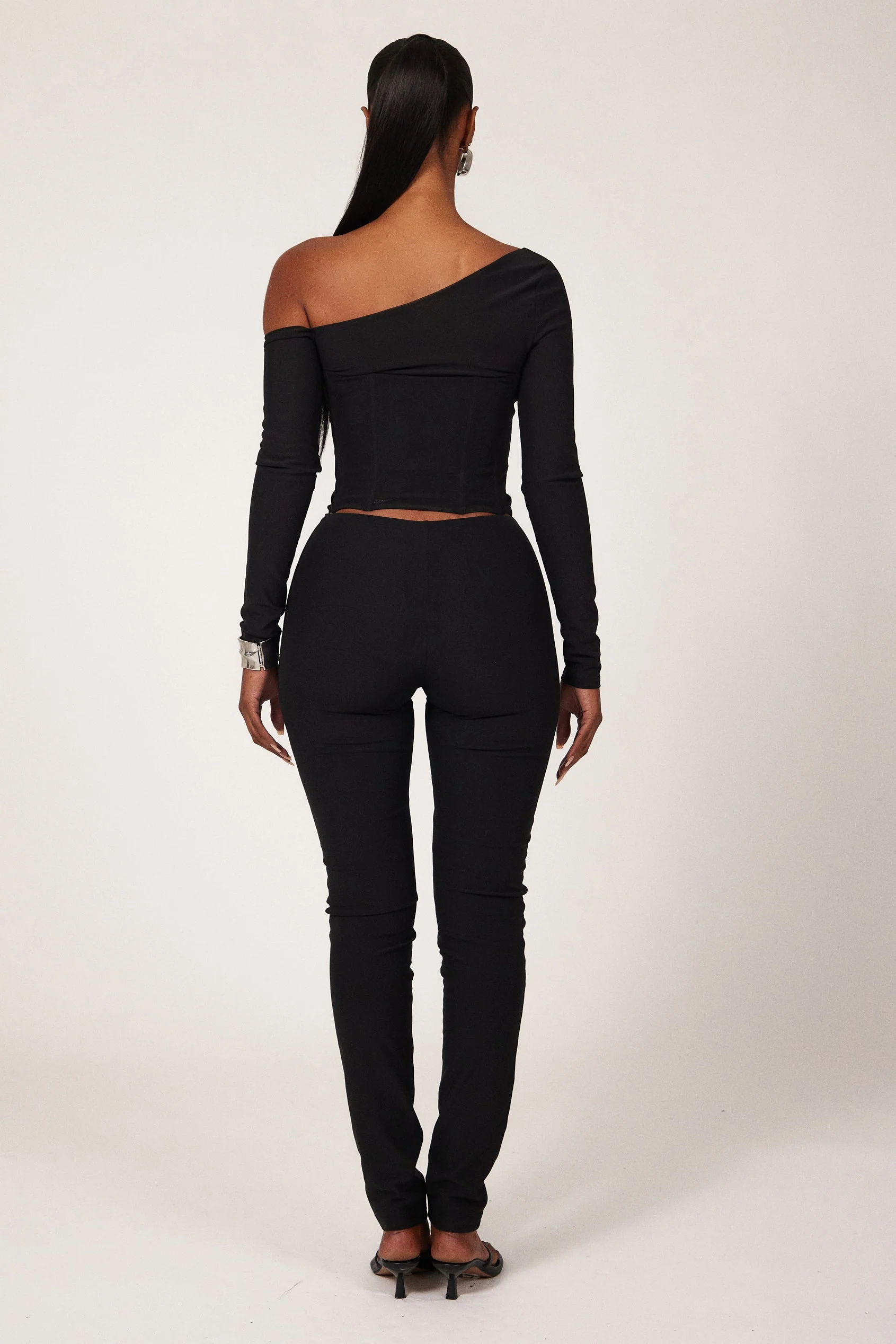 The Ava Set in Black - Image 3
