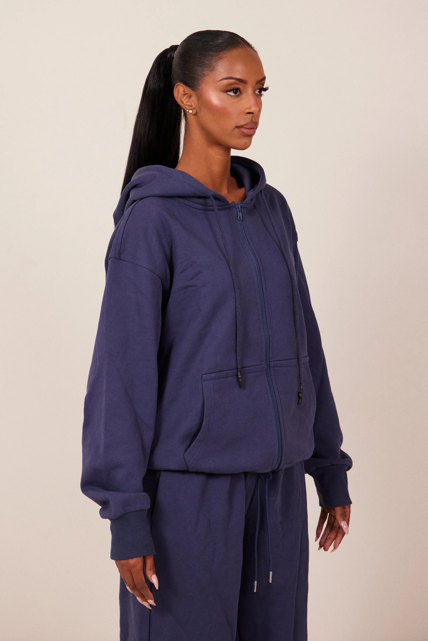 The Basic Jersey Jacket in Navy - Image 3