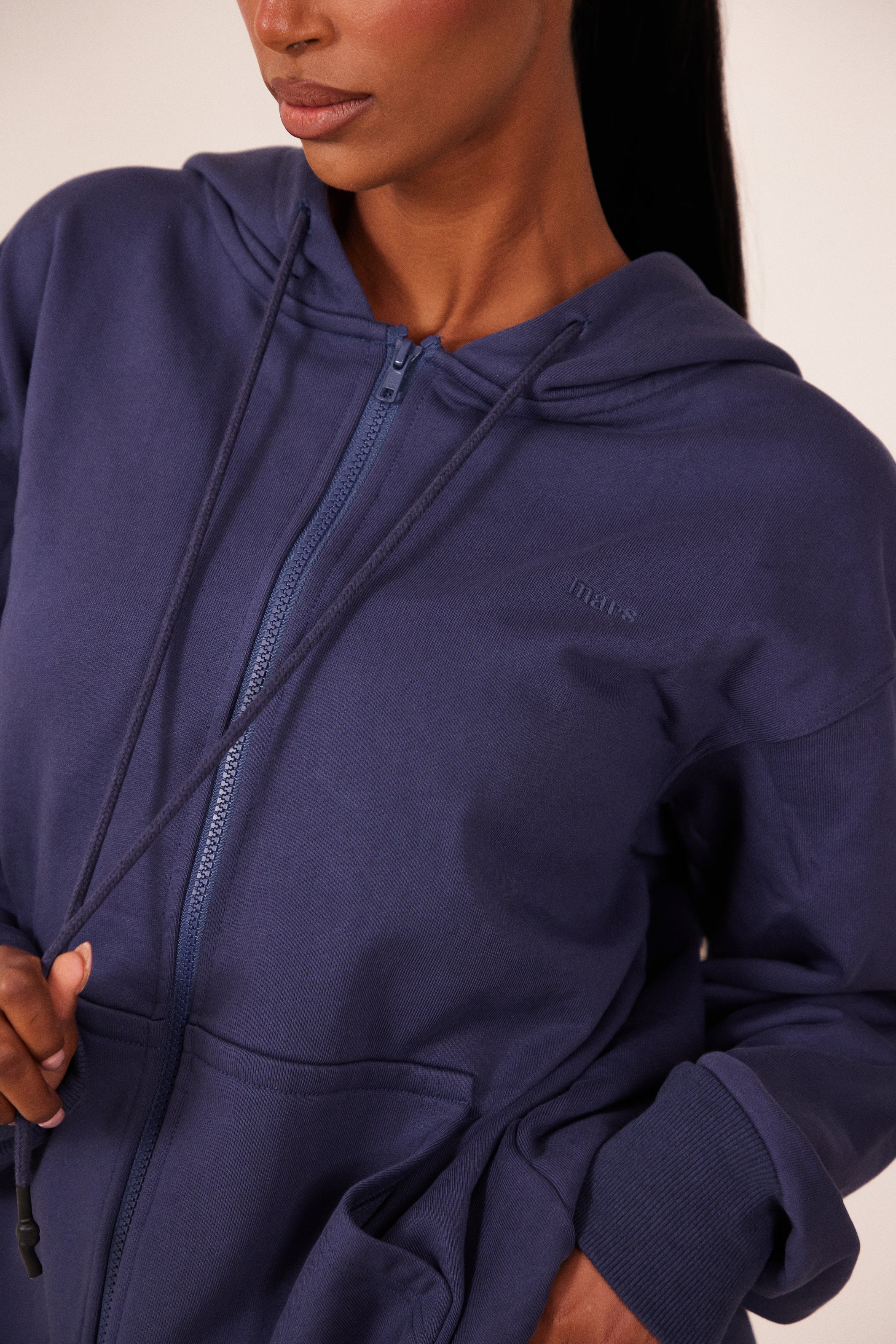 The Basic Jersey Jacket in Navy - Image 6