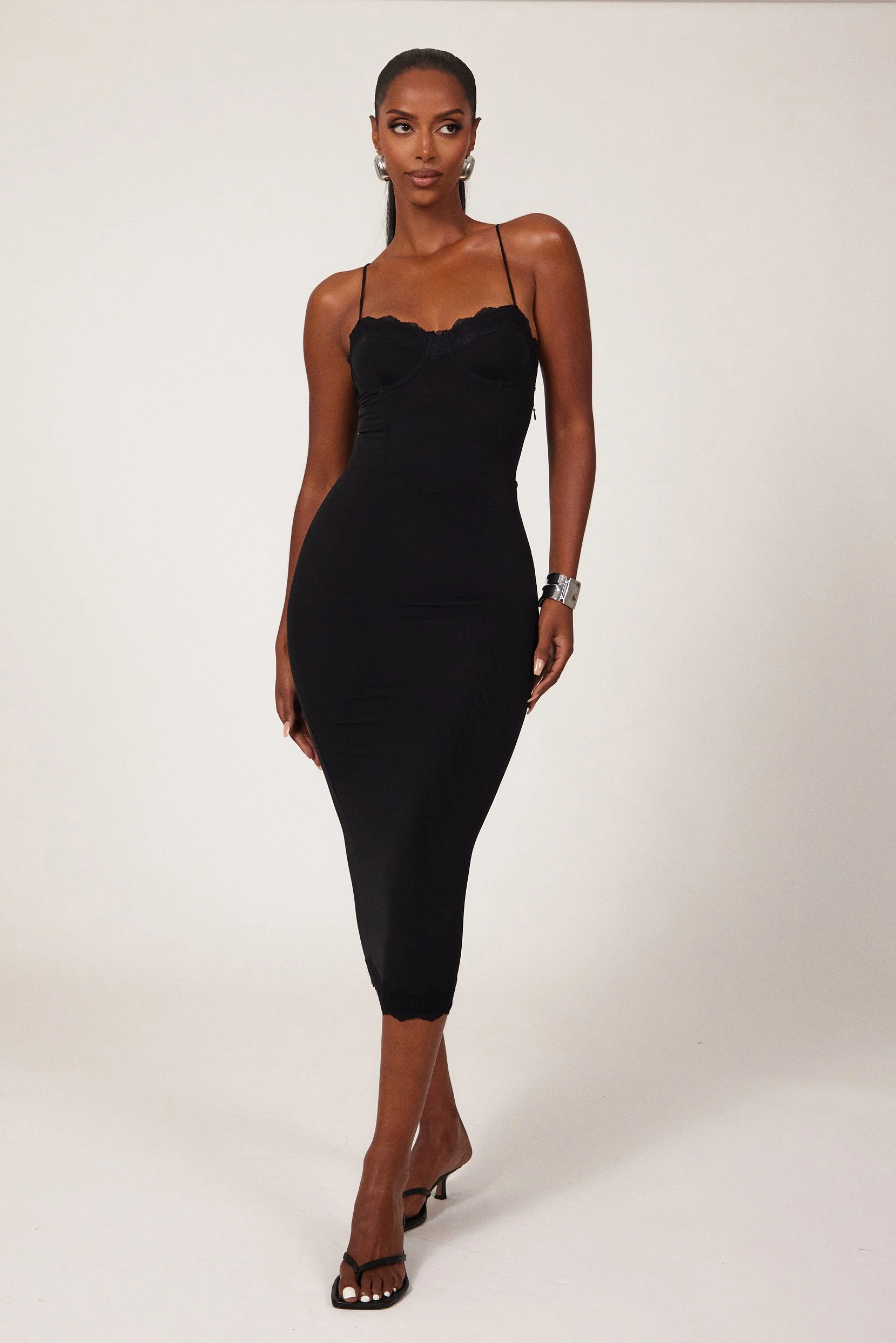 The Bij Midi in Black - Image 20