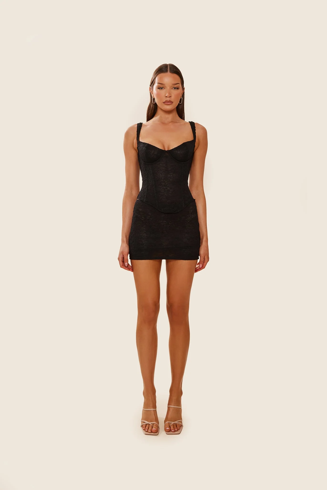 The Cinched Lace Corset in Black - Image 11