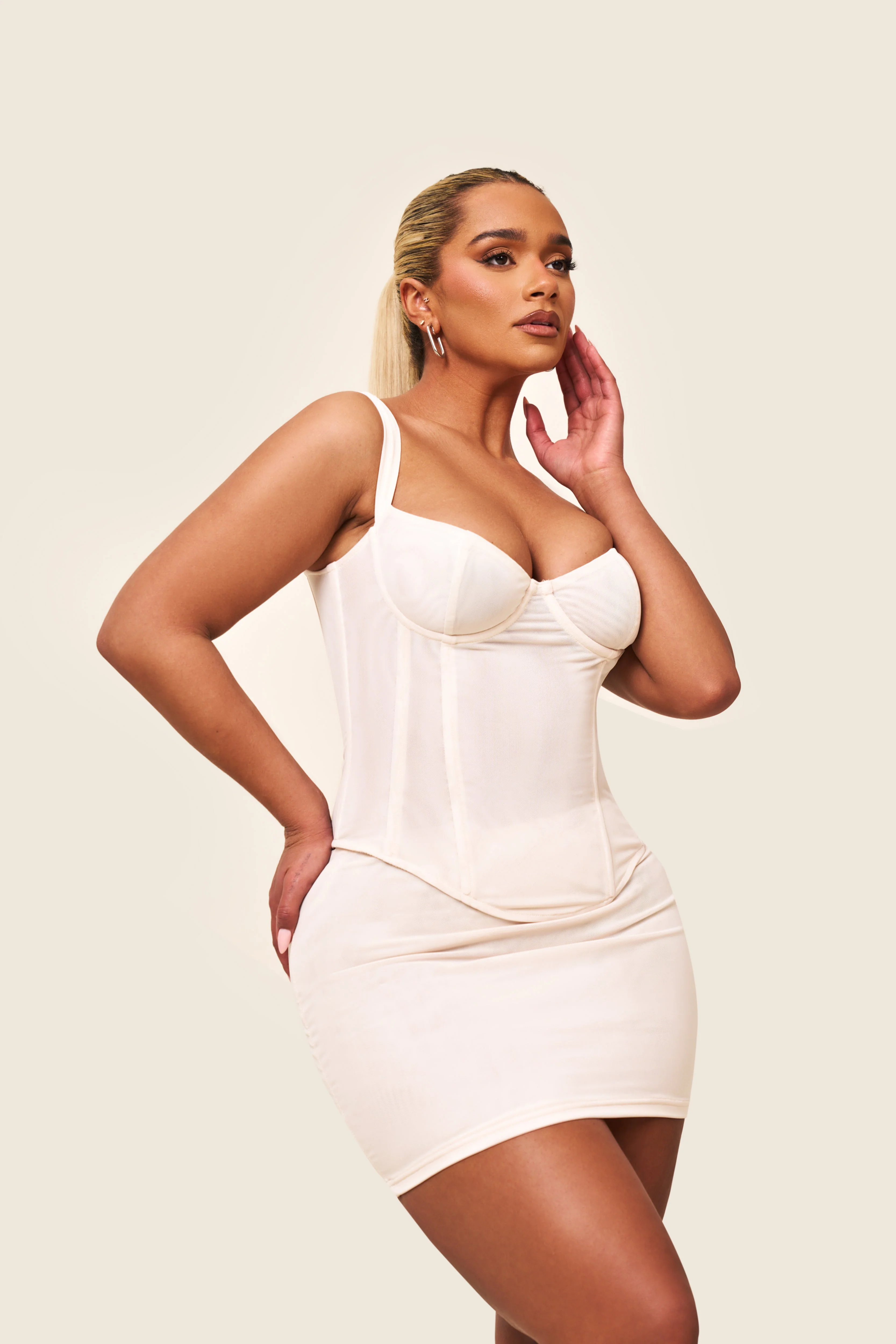 The Cinched Set in Cream - Image 8