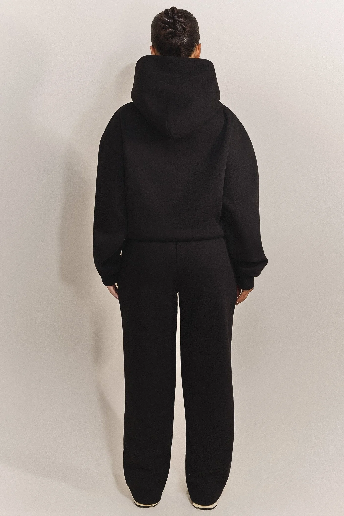 The Classics Joggers in Black - Image 5