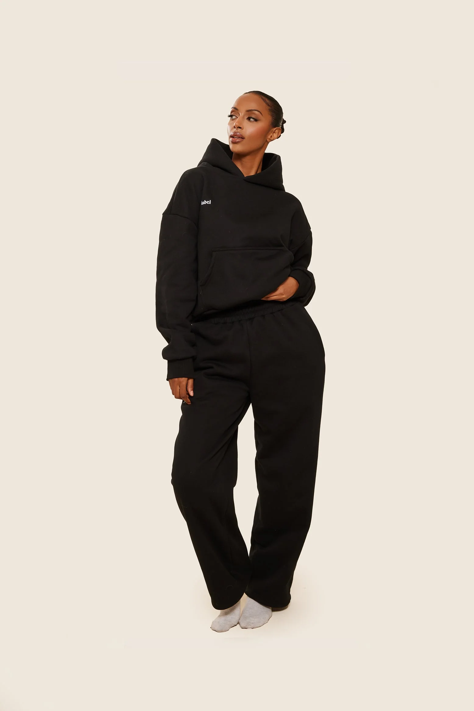 The Classics Joggers in Black - Image 7