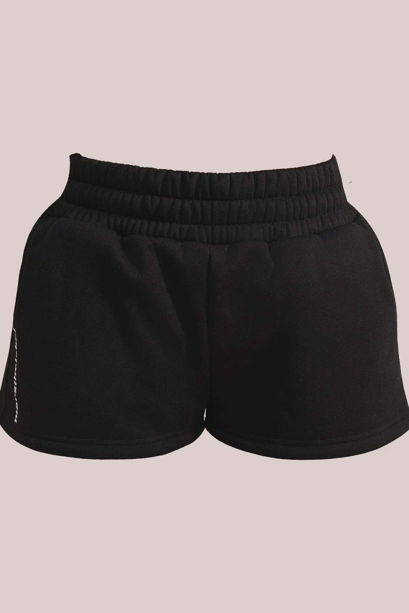 The Classics Shorts in Black - Image 5