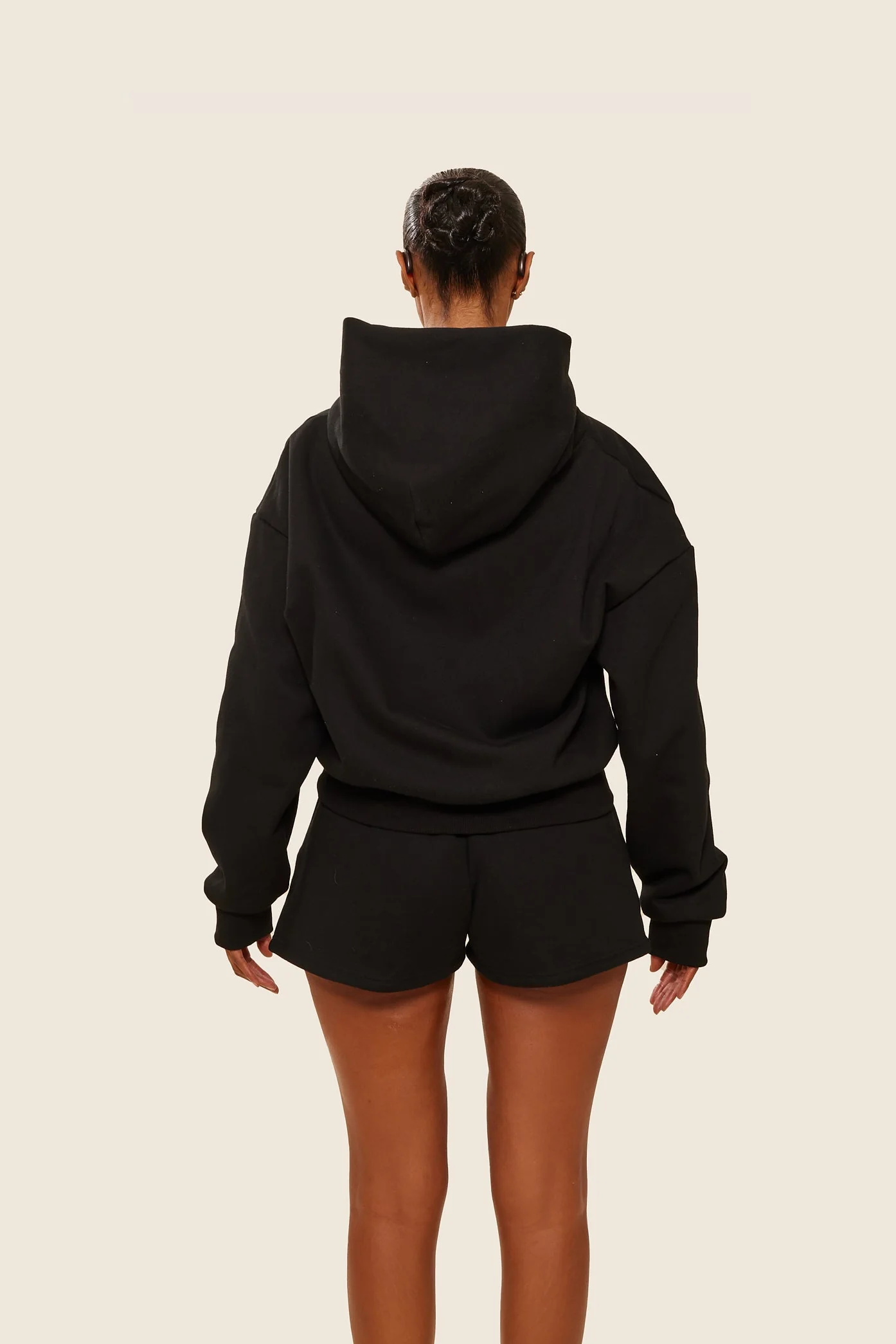 The Classics Shorts in Black - Image 7