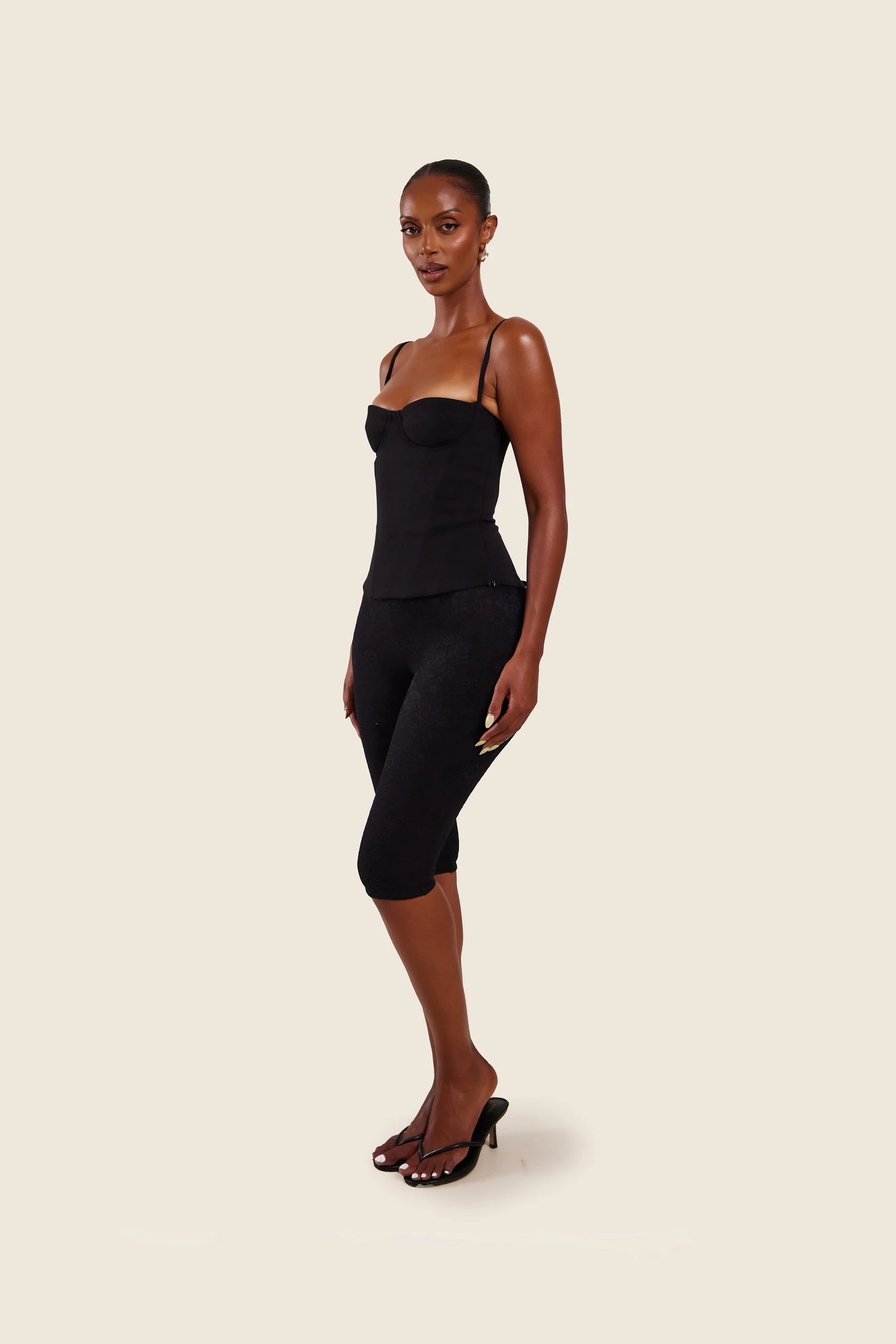 The Everly Corset in Black - Image 4