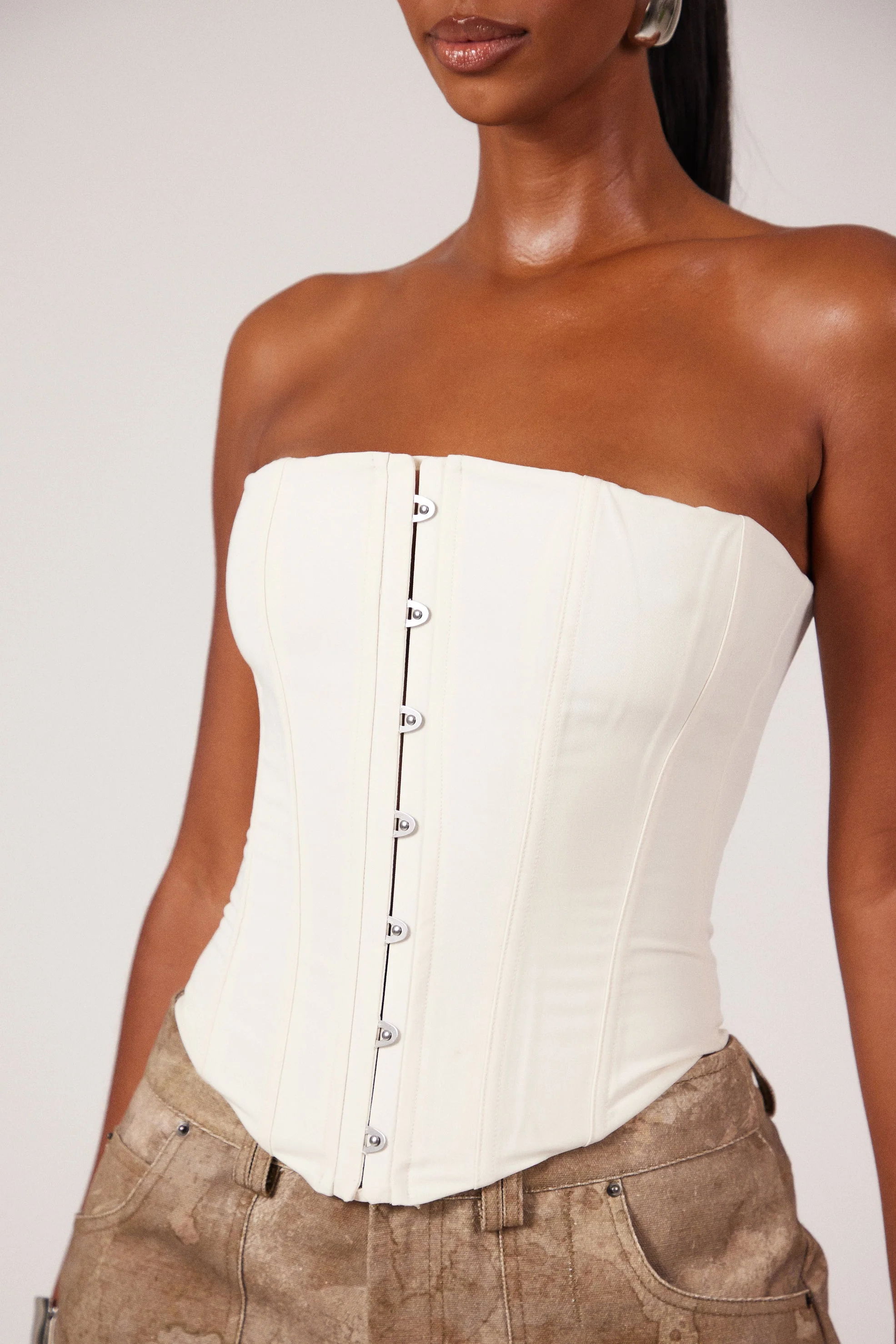 The Kaytee Corset in Off White - Image 11