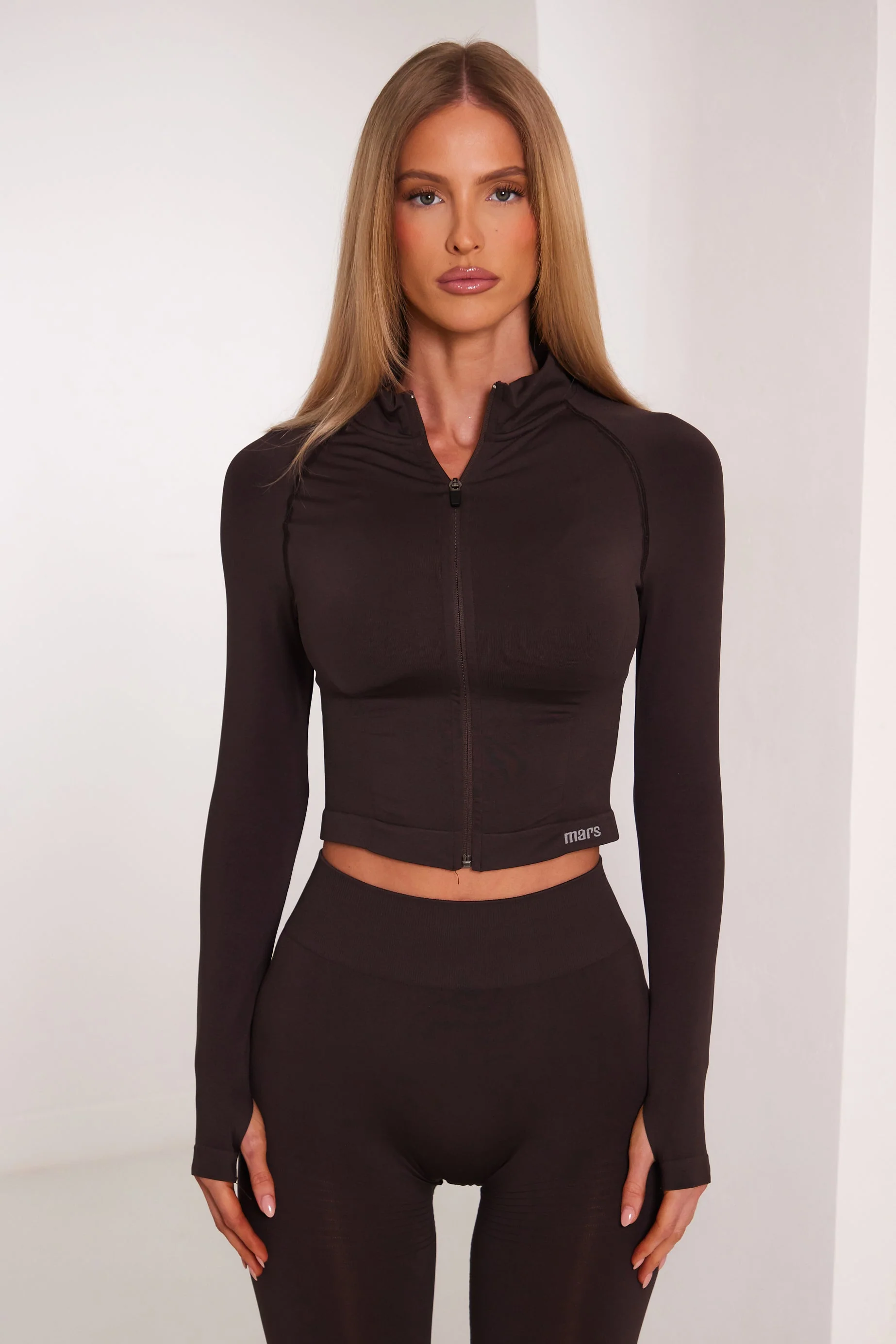 The Mars Seamless Zip Jacket in Brown - Image 9