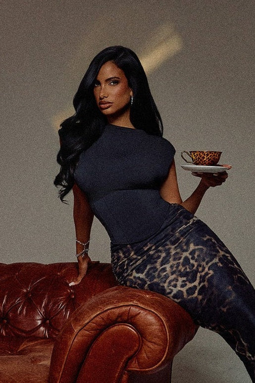 The Sandra Top in Black - Image 4