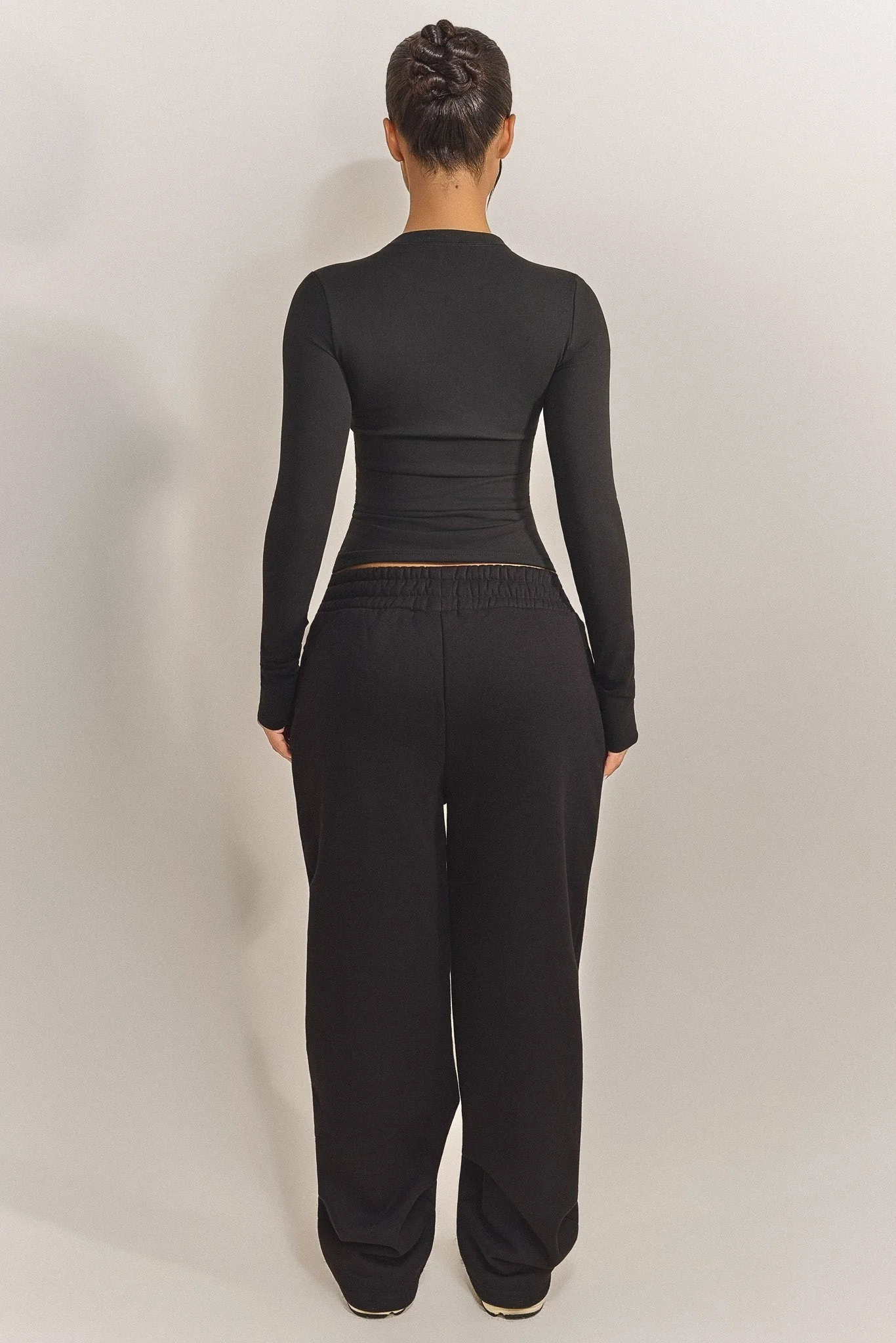 The Sculpt Long Sleeve Top in Black - Image 4