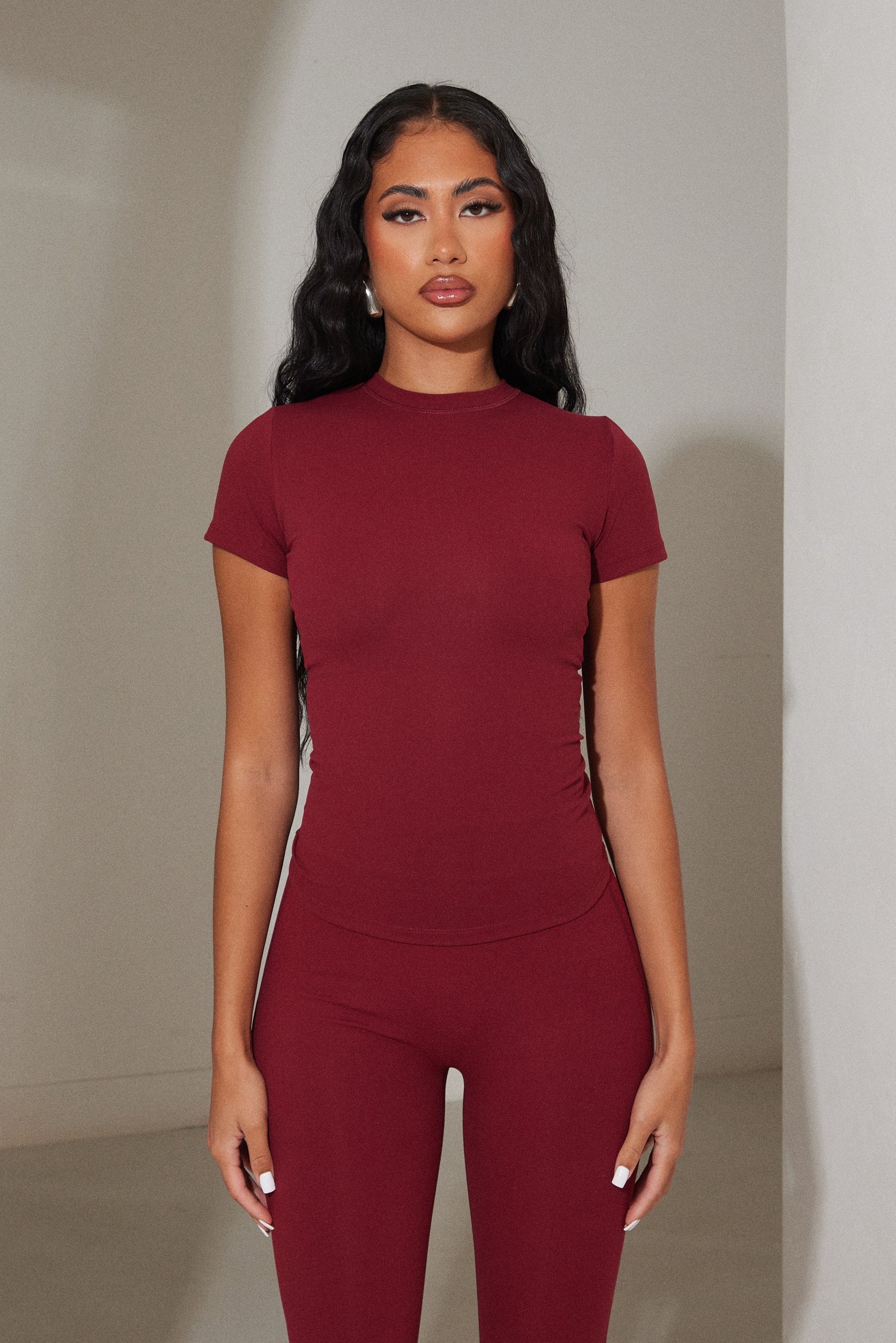 The Sculpt Short Sleeve Tee in Wine