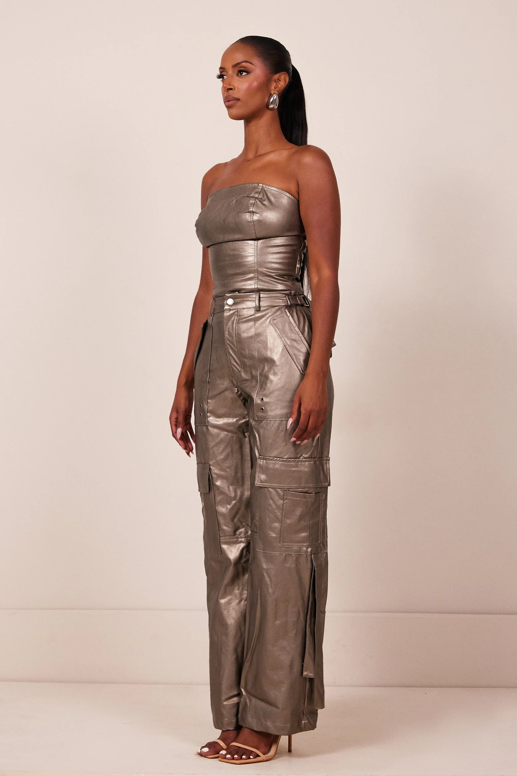 The Zeda Cargos in Bronze - Image 3