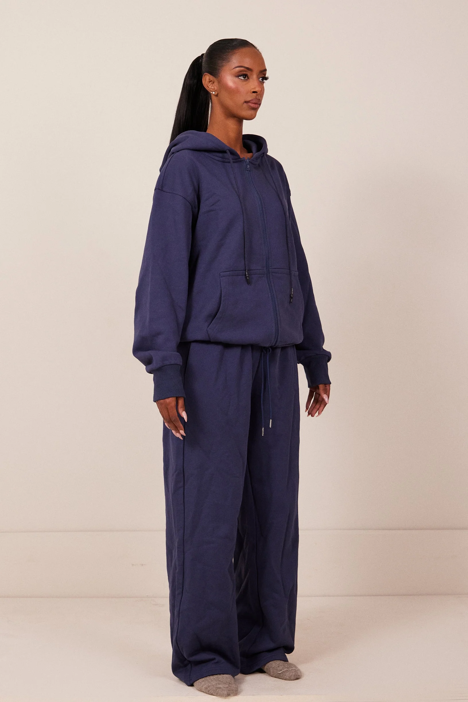 The Wide Leg Joggers in Navy - Image 2