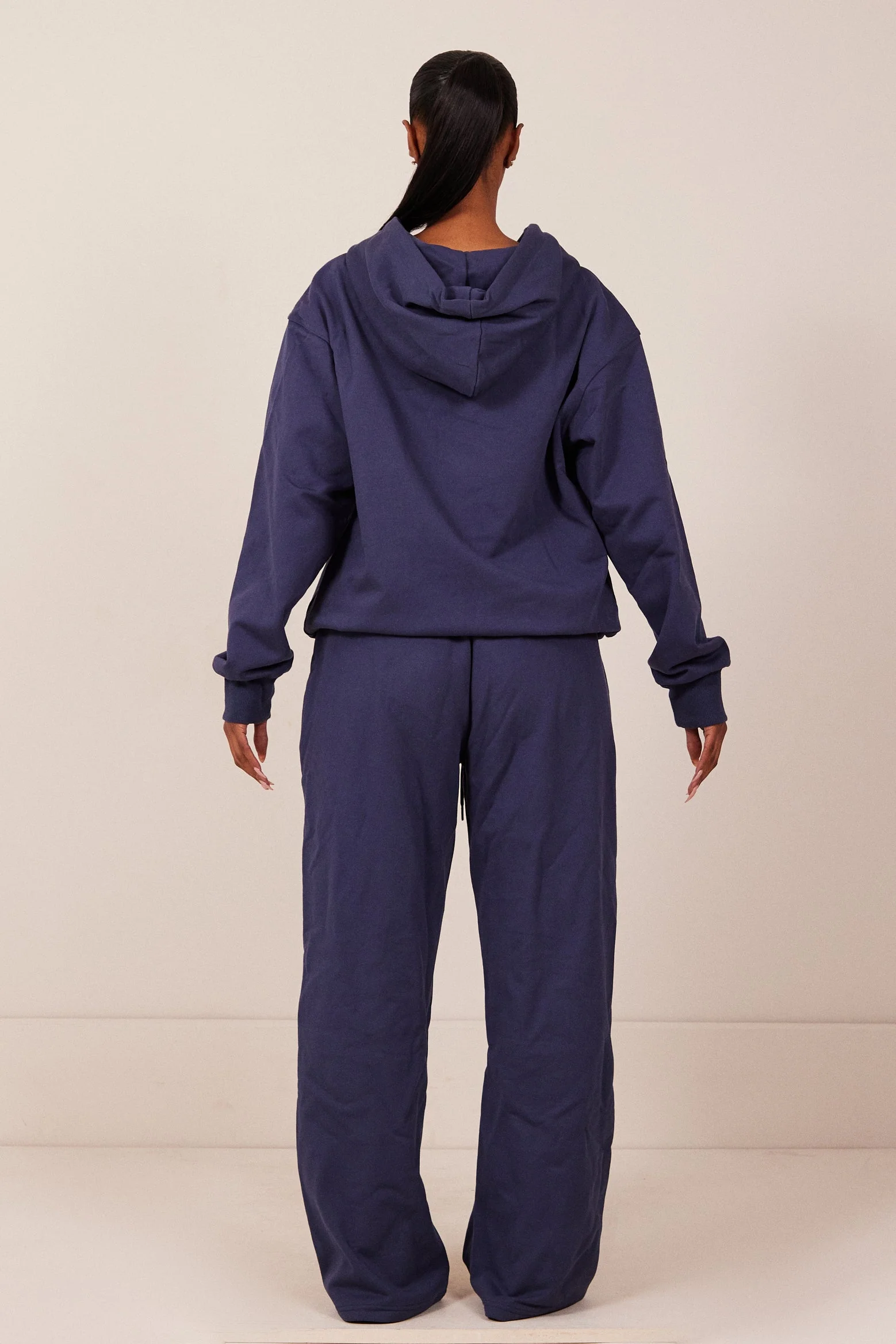The Wide Leg Joggers in Navy - Image 3